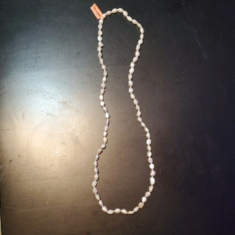 Women's New Classicโ White Faux Pearl Necklace Jewelry Pullover No Clasp NWT